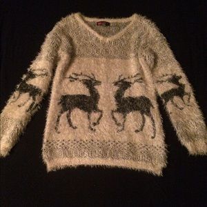 Fuzzy reindeer sweater - size medium
